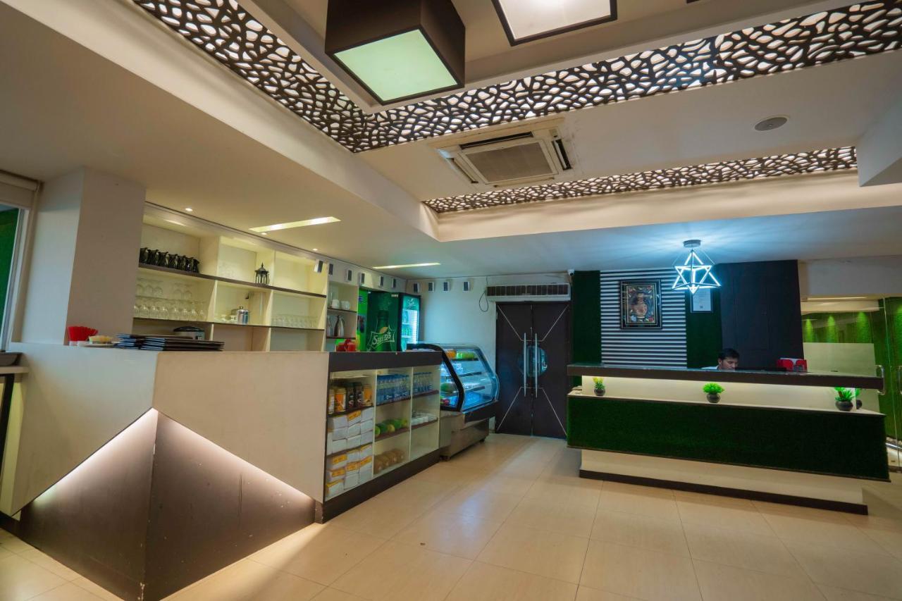 Central Inn Дакка Экстерьер фото