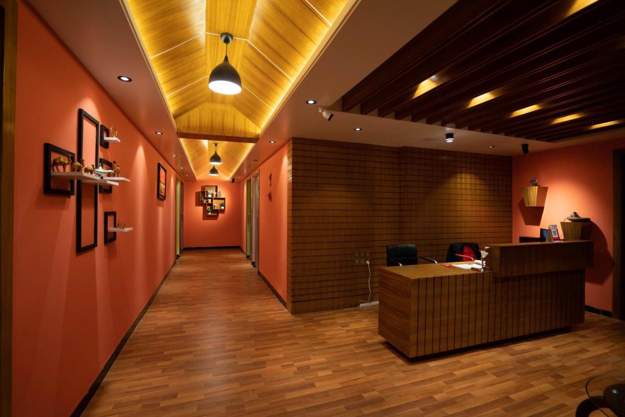 Central Inn Дакка Экстерьер фото